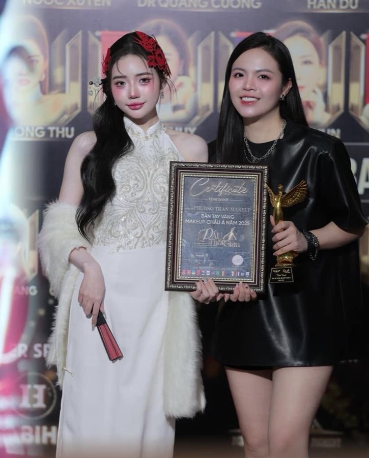 Founder Cella Hương Phượng nhận giải Bàn Tay Vàng Makeup Châu Á 2025 tại Asia Beauty Festival
